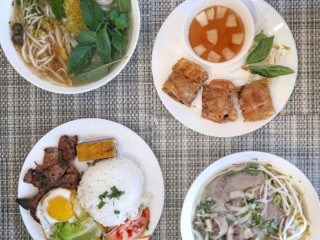 B's Kitchen Fine Vietnamese Cuisine