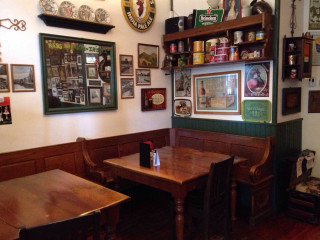 Saint James Gate Irish Pub