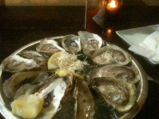The Hogtown Pub and Oysters