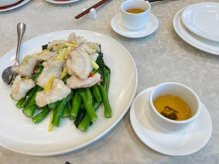 Red Star Seafood Restaurant