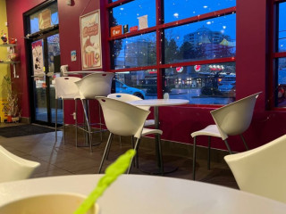 Menchie's Frozen Yogurt (guildford)