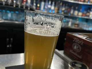 Stogies Cigar Lounge