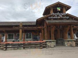 Riverhouse And Lounge