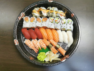 M&e House Sushi+ramen