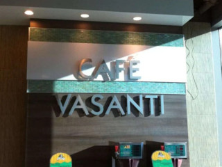 Café Vasanti (200 Rue Montcalm)