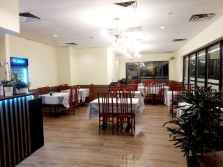 Dragon's Inn Restaurant