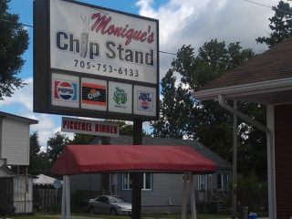 Moniques Chip Stand