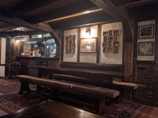 Crow Gate Pub