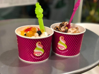 Menchie's Frozen Yogurt