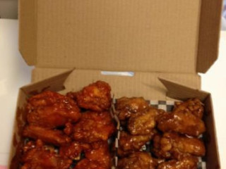 Polly Pokinos Gourmet Wings