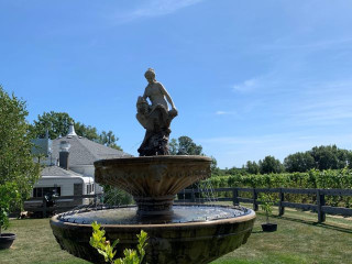 Waupoos Winery