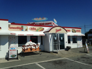 Dan's Ice Cream Shoppe