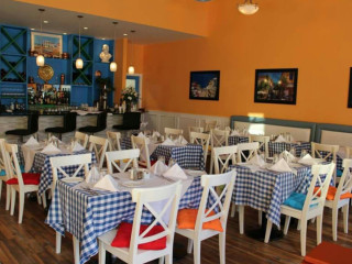 Plaka Greek Taverna Okotoks