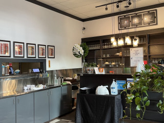 Naomi Pho Restaurant