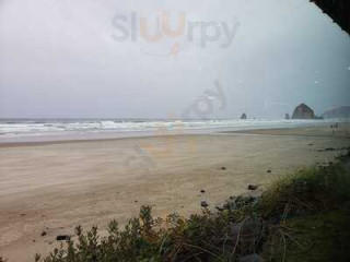 Quai Aboiteau Wharf Restaurant And Bar