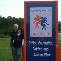 The Dancing Moose Cafe, Cottage And Camping Cabins