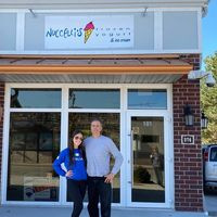 Nuccelli's Frozen Yogurt